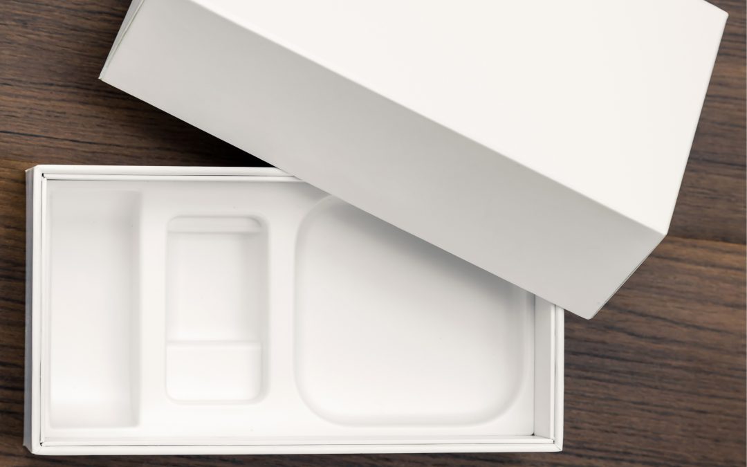 Hardbox packaging adalah solusi kemasan brand premium. Simak keunggulannya untuk melindungi produk dan memperkuat citra bisnis.