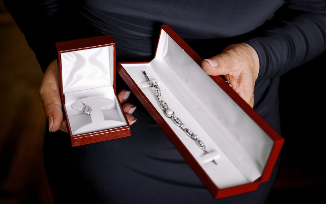 Hardbox Hampers dan Gift Box: Inspirasi Produk Anda